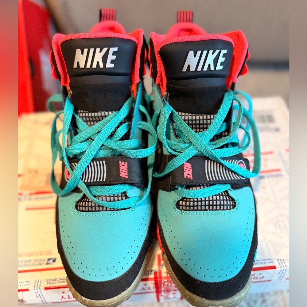 Nike Air Max Bo Jax PRM in the Hyper Jade colorway size 10.5 no box